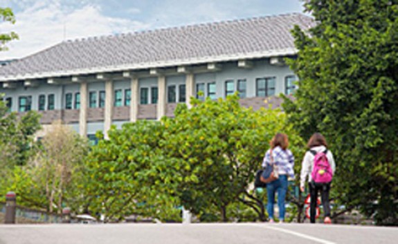 成立嶺南大學社區學院。